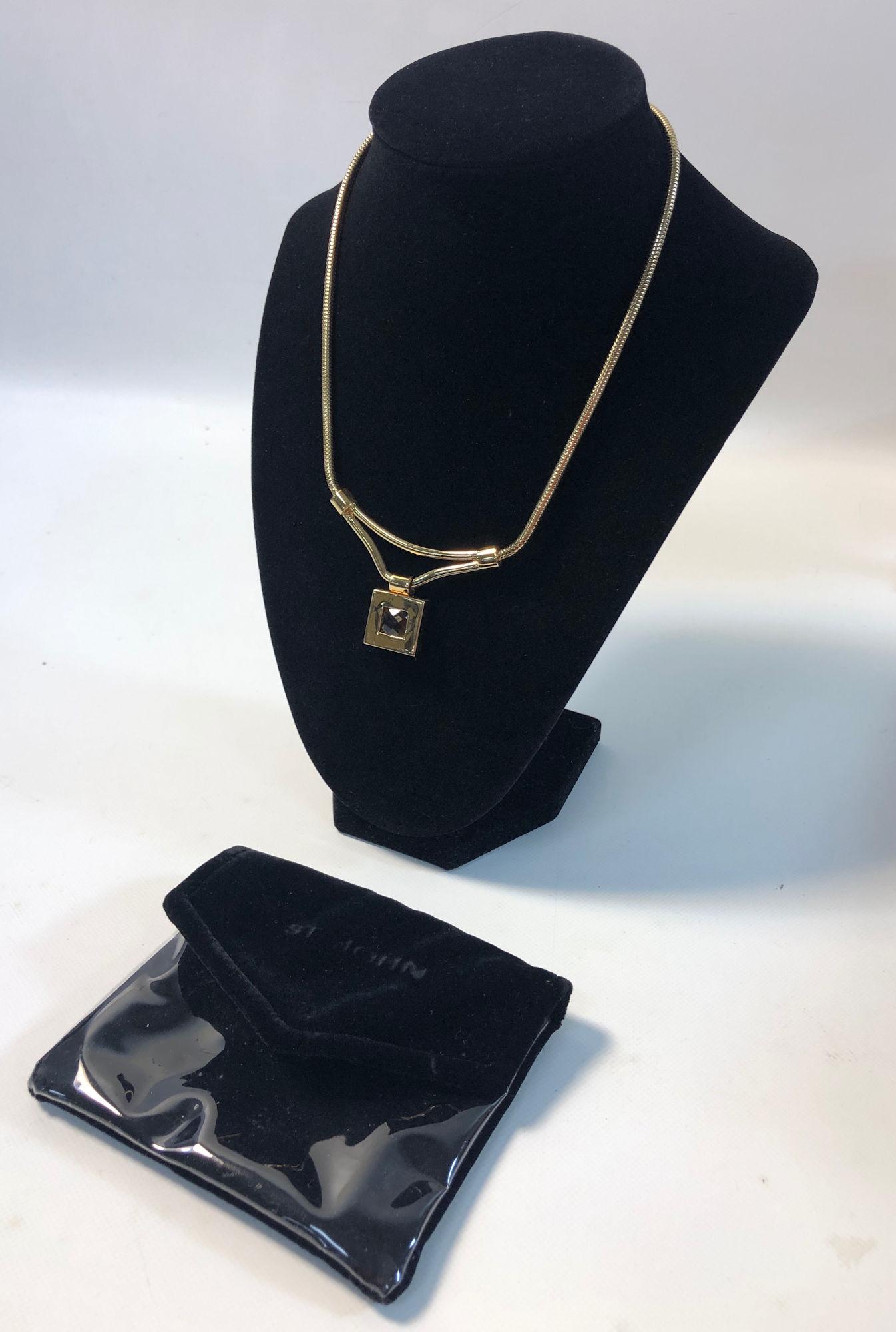 ST. JOHN DESIGNER BRAND ACCESSORY IN POUCH (1 of 5)