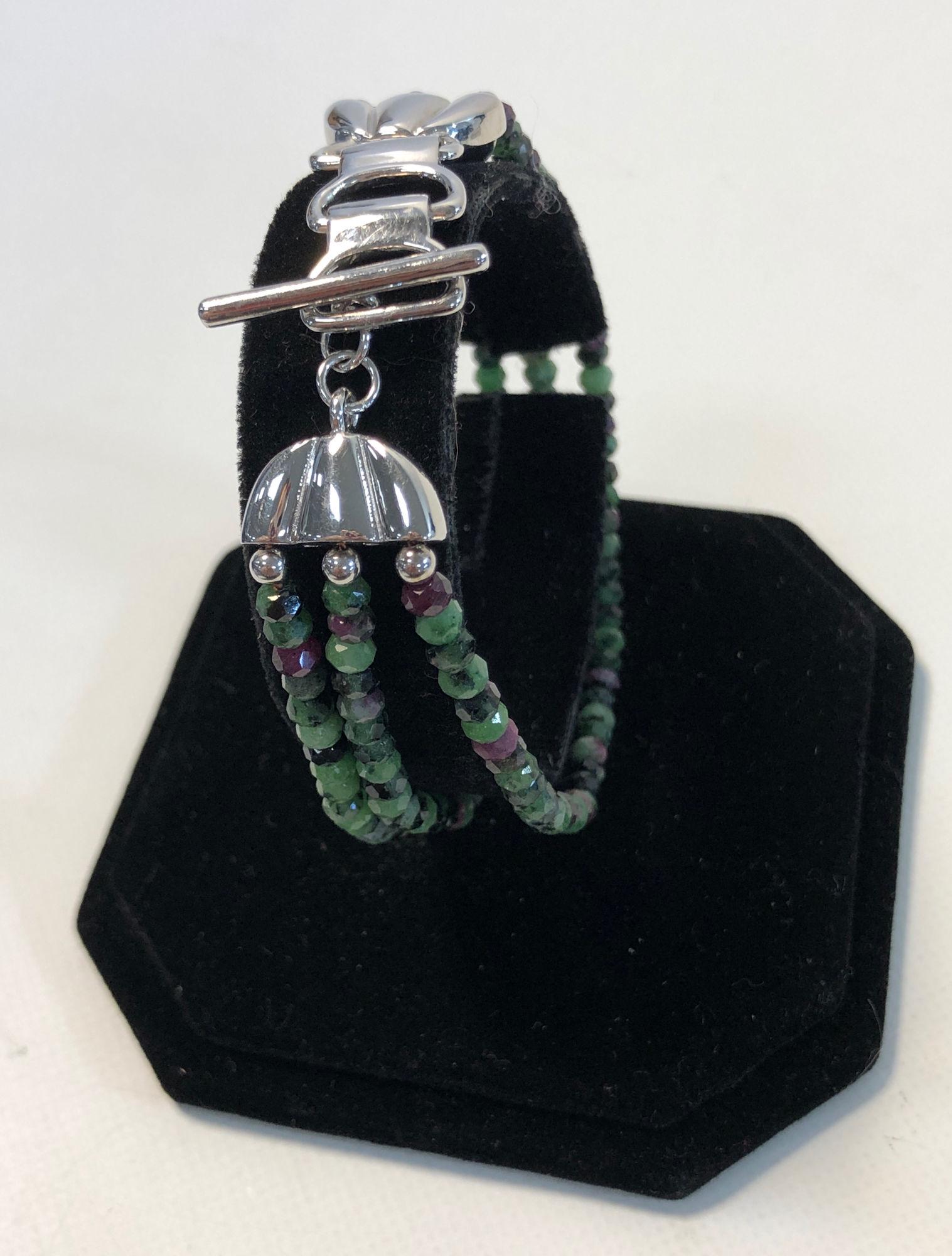 SILVER AND STONE FASHION BRACELET (1 of 5)