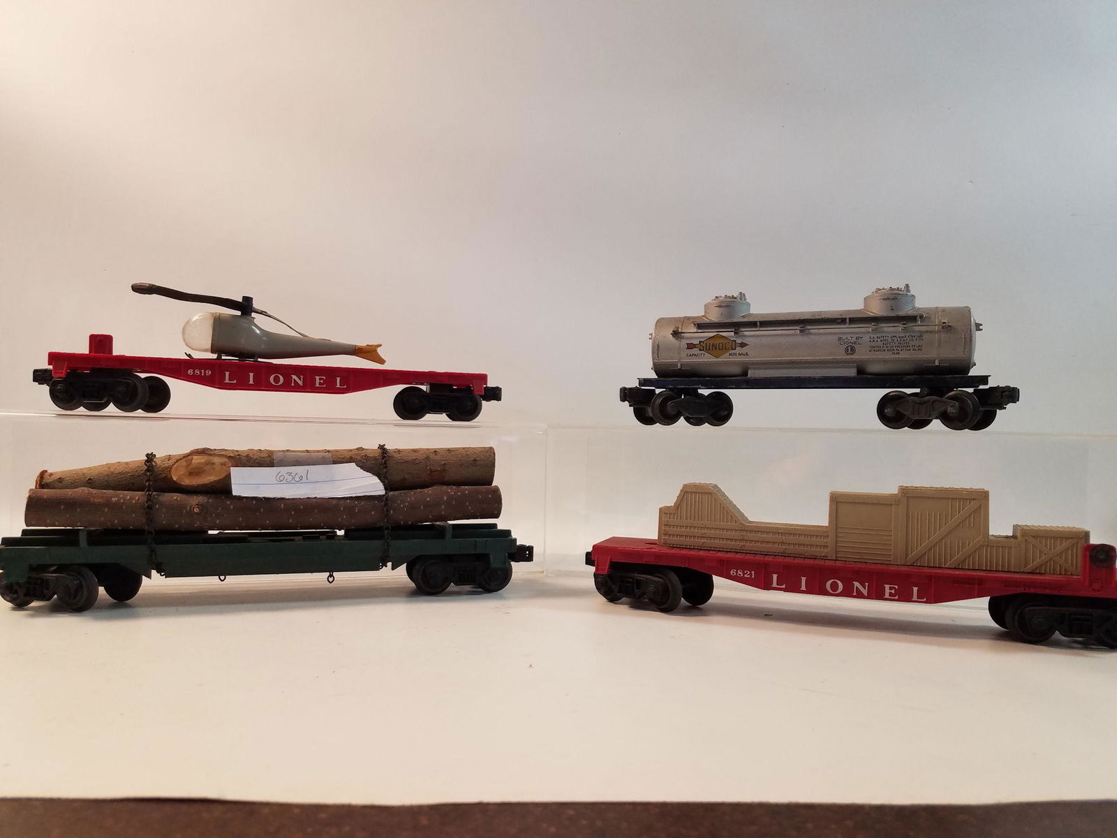 LIONEL O GAUGE POST WAR- BOX LOT 4 FREIGHT CARS- 6819 (1 of 9)