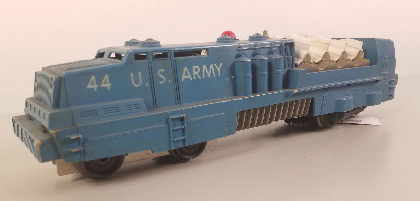 LIONEL O GAUGE POST WAR- 44 US ARMY MOBILE LAUNCHER (1 of 3)