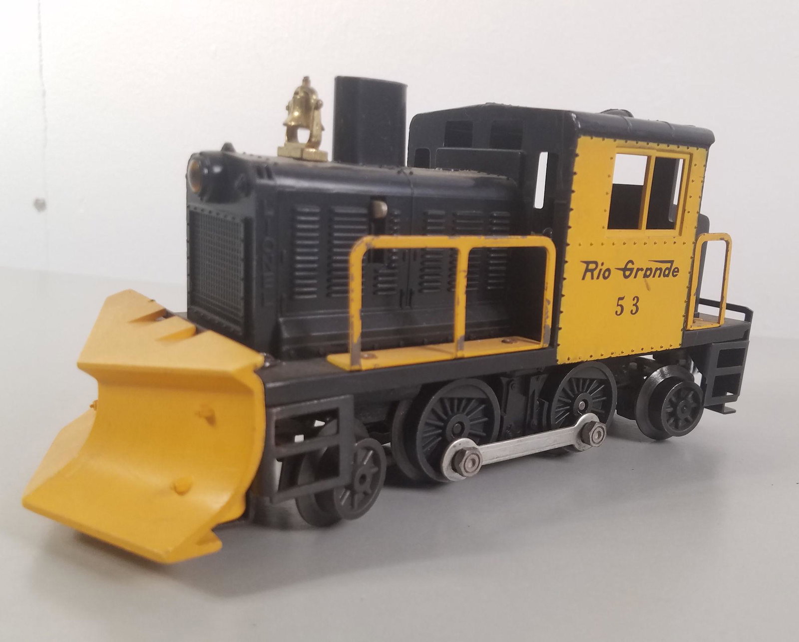 LIONEL O GAUGE POST WAR- 53 RIO GRANDE SNOW PLOW: LIONEL O GAUGE POST WAR- 53 RIO GRANDE SNOW PLOW