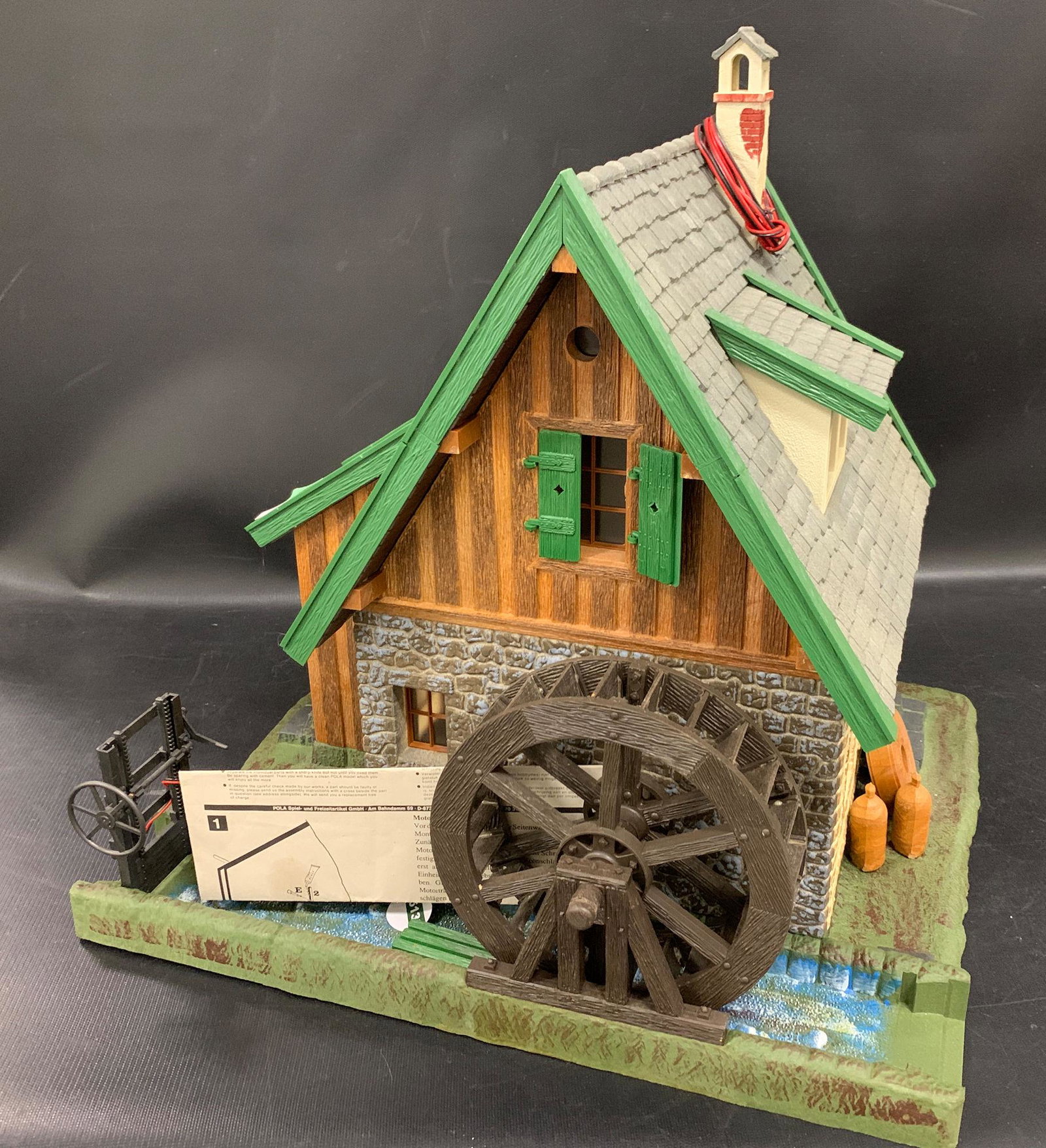 L.G.B. G GAUGE OPERATIONG MIILL WITH WATER WHEEL: L.G.B. G GAUGE OPERATIONG MIILL WITH WATER WHEEL