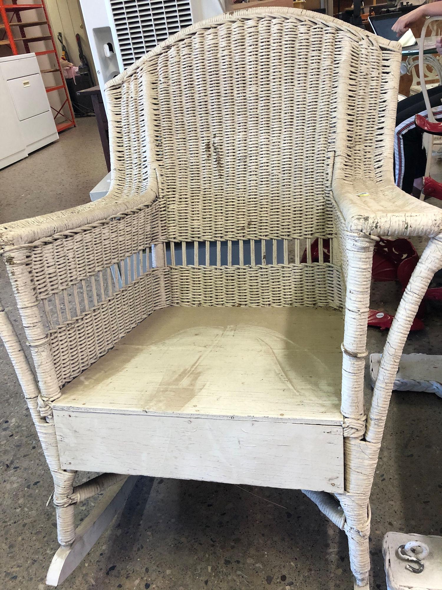 WICKER ROCKING CHAIR: WICKER ROCKING CHAIR
