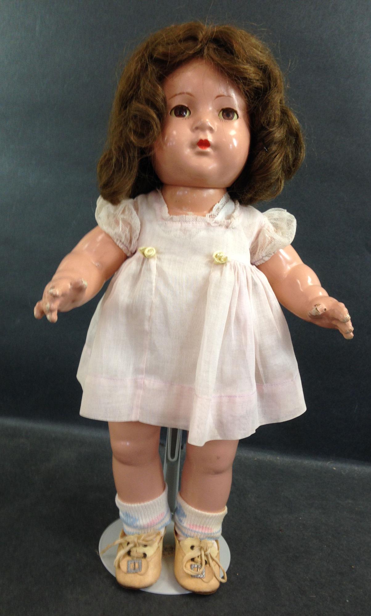 17" MADAME ALEXANDER COMPOSITION QUINT "YVONNE". HUMAN (1 of 1)