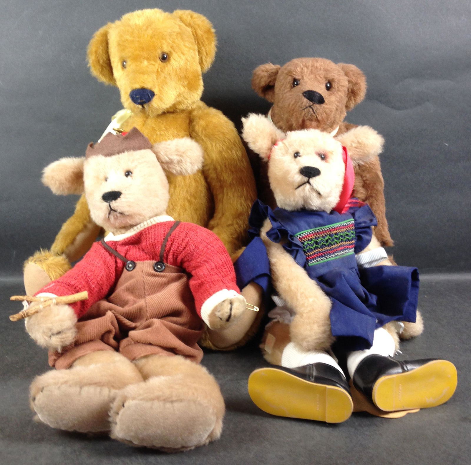 (4) BEARLY THERE COMPANY TEDDY BEARS INCLUDING "ZEKE", (1 of 1)
