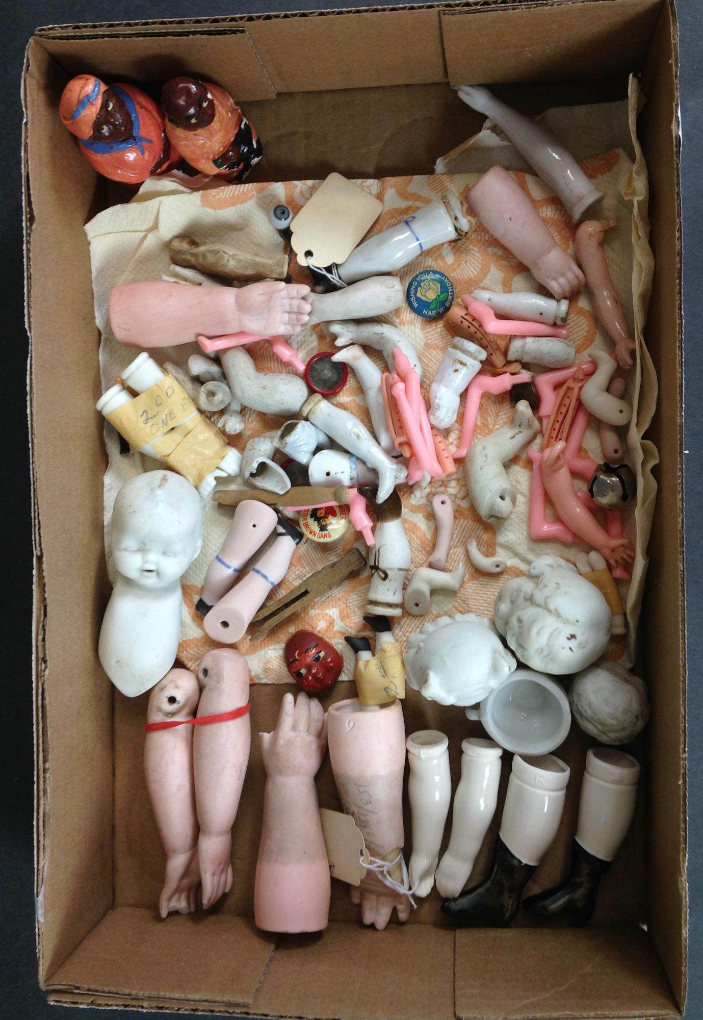 LOT MISCELLANEOUS SMALLS INCLUDING BISQUE AND CHINA (1 of 1)