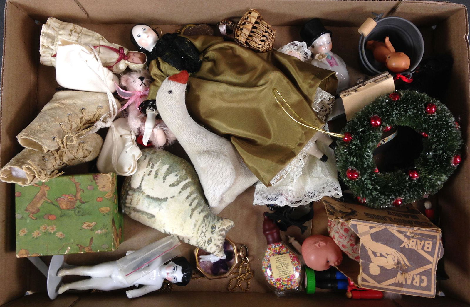 LOT OF MISCELLANEOUS ITEMS INCLUDING 9" CHINA, FROZENS (1 of 1)