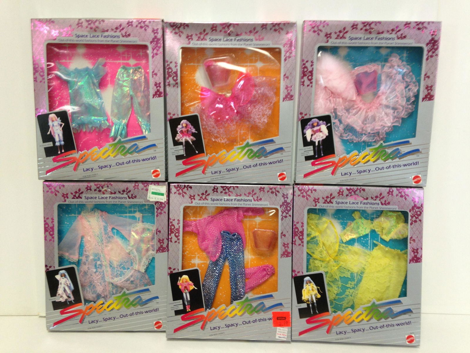 (6) NRFB VINTAGE SPECTRA "SPACE LACE" FASHIONS (1 of 1)