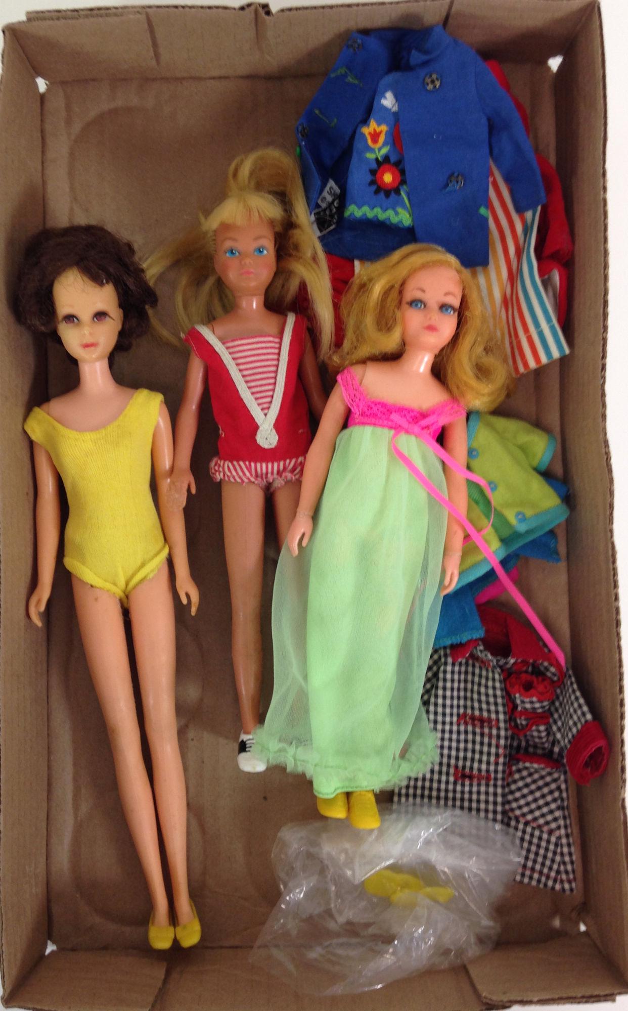 (3) UNBOXED VINTAGE DOLLS INCLUDING (2) SKIPPERS AND (1 of 1)