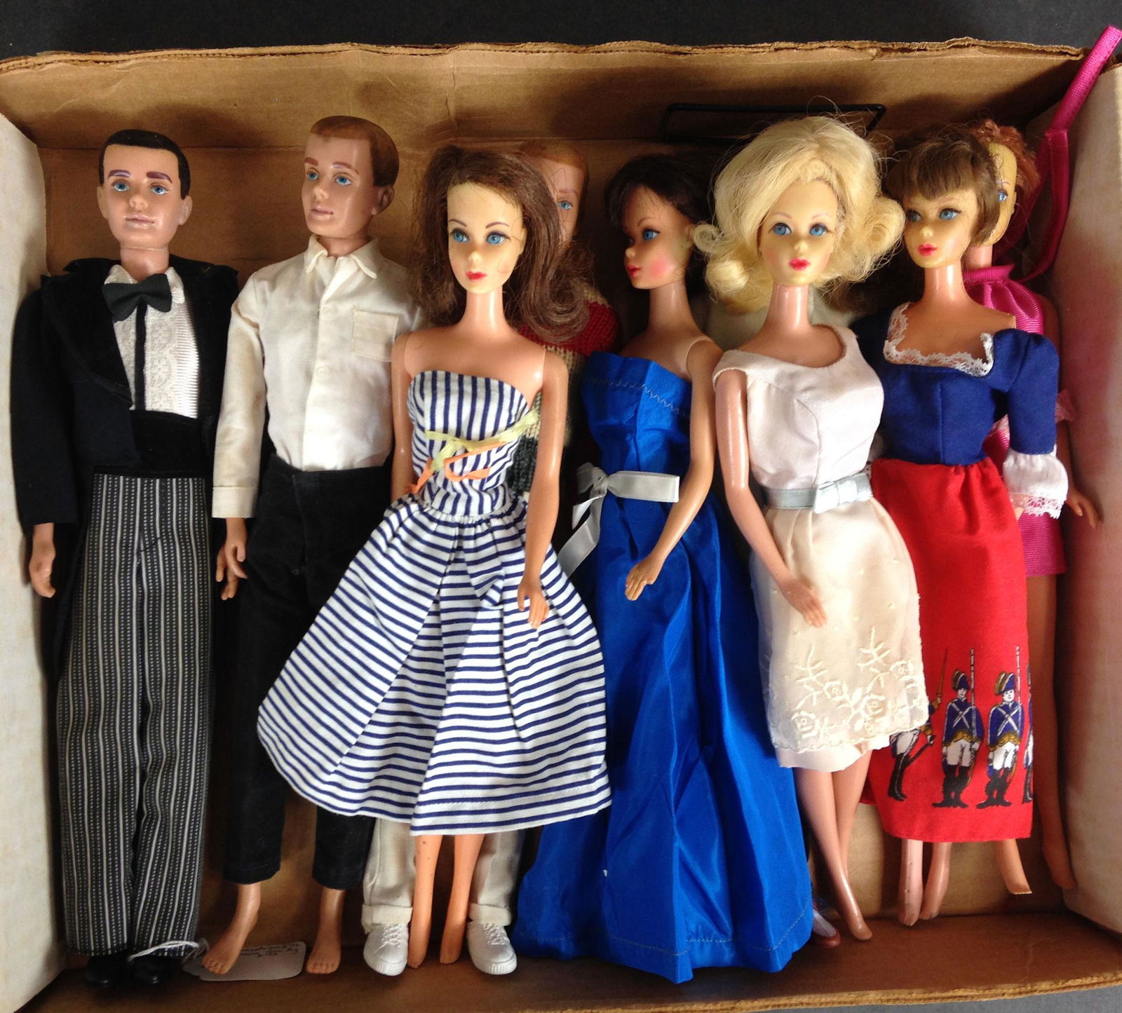 (4) VINTAGE FLOCK HAIR KENS AND (5) VINTAGE BARBIES (1 of 1)