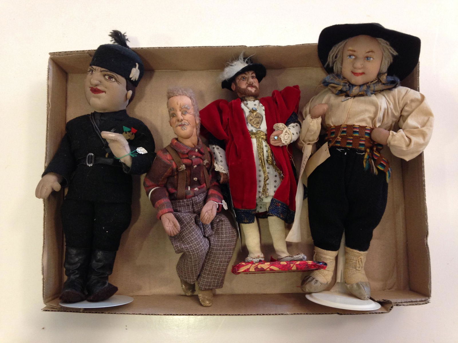 LOT (4) SOFT SCULPTURE RAVCA INCLUDING HENRY VIII AND (1 of 1)