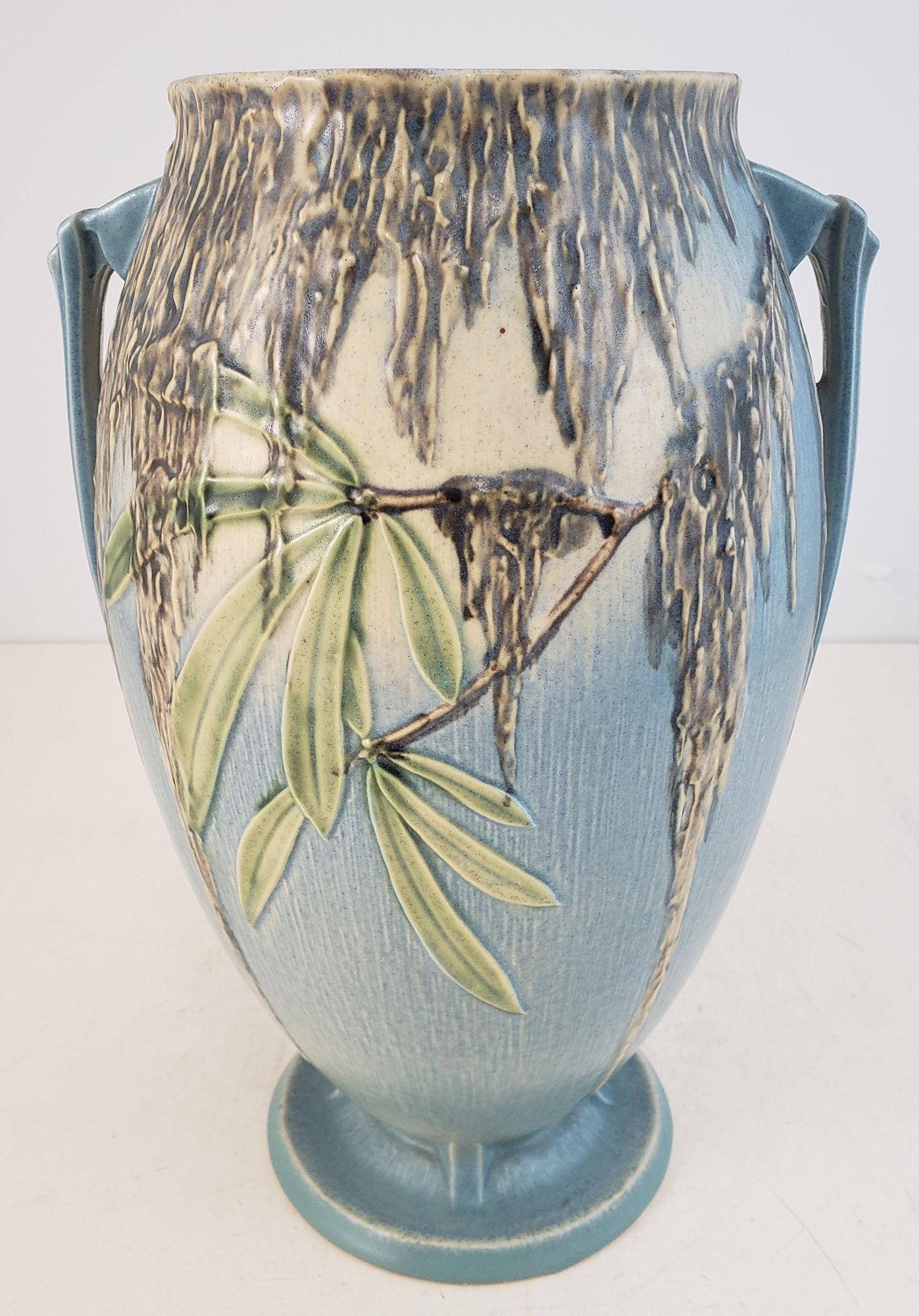 ROSEVILLE POTTERY BLUE "MOSS" 2 HANDLED VASE "786-14" (1 of 3)
