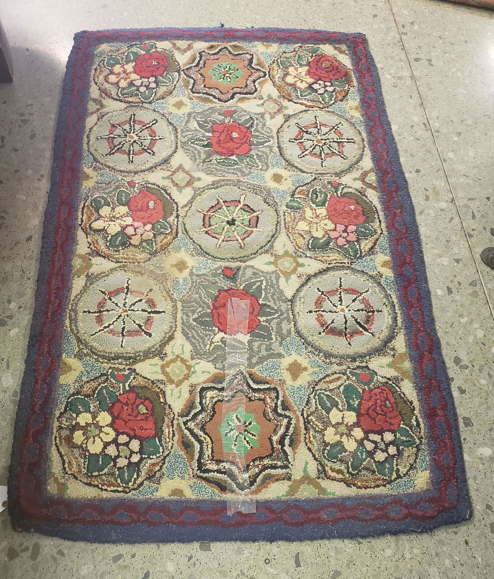 FOLK ART HAND HOOKED RUG WITH COMPASS AND FLORAL MOTIF, (1 of 1)