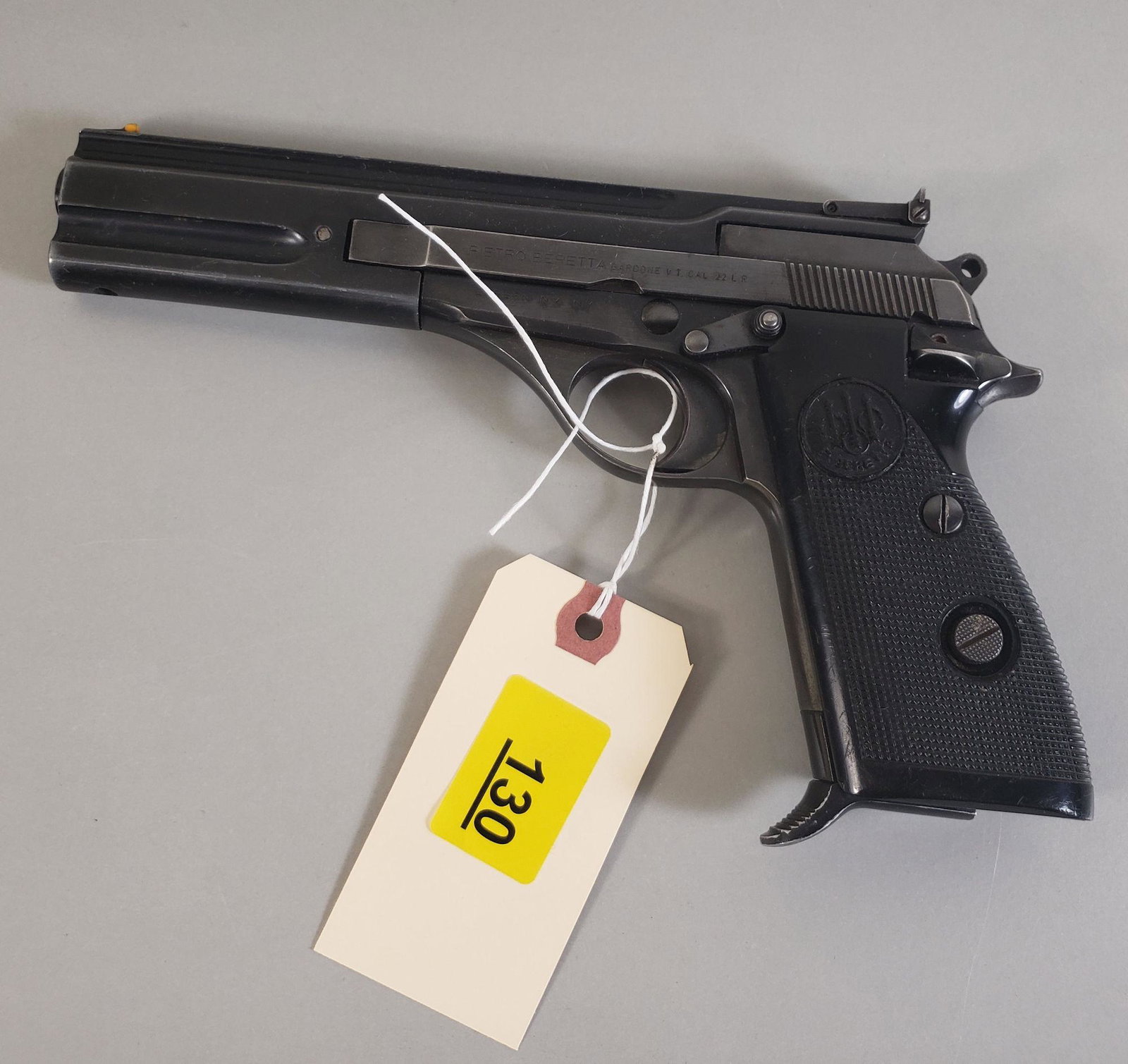 BERETTA MODEL 102 .22 CALIBER SEMI-AUTO PISTOL SN:: BERETTA MODEL 102 .22 CALIBER SEMI-AUTO PISTOL SN: M09722BY BIDDING ON THIS LOT BUYER ACCEPTS RESPONSIBILITY OF KNOWLEDGE OF STATE AND FEDERAL LAWS FOR RECEIVING THIS ITEM.