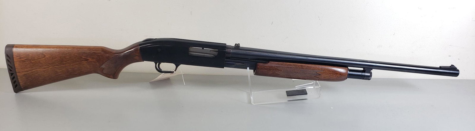 MOSSBERG MODEL 500A .12 GAUGE PUMP SHOTGUN SN: J533764,: MOSSBERG MODEL 500A .12 GAUGE PUMP SHOTGUN SN: J533764, INCLUDING 2 BARRELSBY BIDDING ON THIS LOT BUYER ACCEPTS RESPONSIBILITY OF KNOWLEDGE OF STATE AND FEDERAL LAWS FOR RECEIVING THIS ITEM.