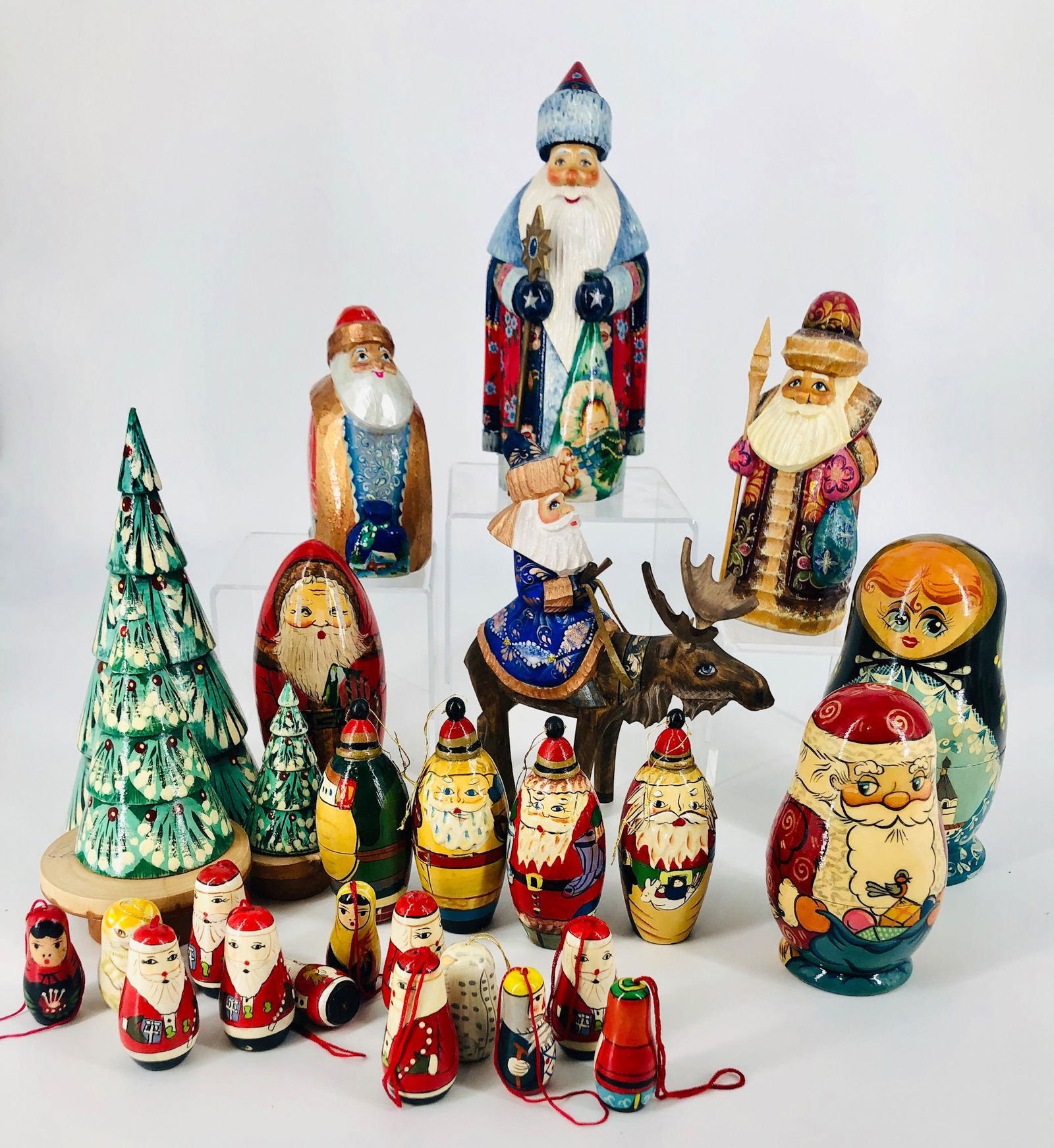 BOX LOT CHRISTMAS INCLUDING RUSSIAN FIGURINES WITH (1 of 3)