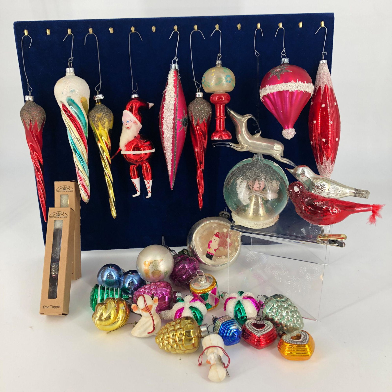 BOX LOT CHRISTMAS INCLUDING VINTAGE ORNAMENTS. SANTA IS: BOX LOT CHRISTMAS INCLUDING VINTAGE ORNAMENTS. SANTA IS 5 INCHES