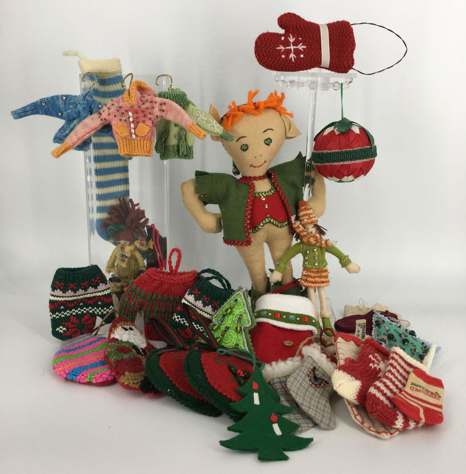 BOX LOT CHRISTMAS INCLUDING  KNITTED ORNAMENTS AND 12" (1 of 1)