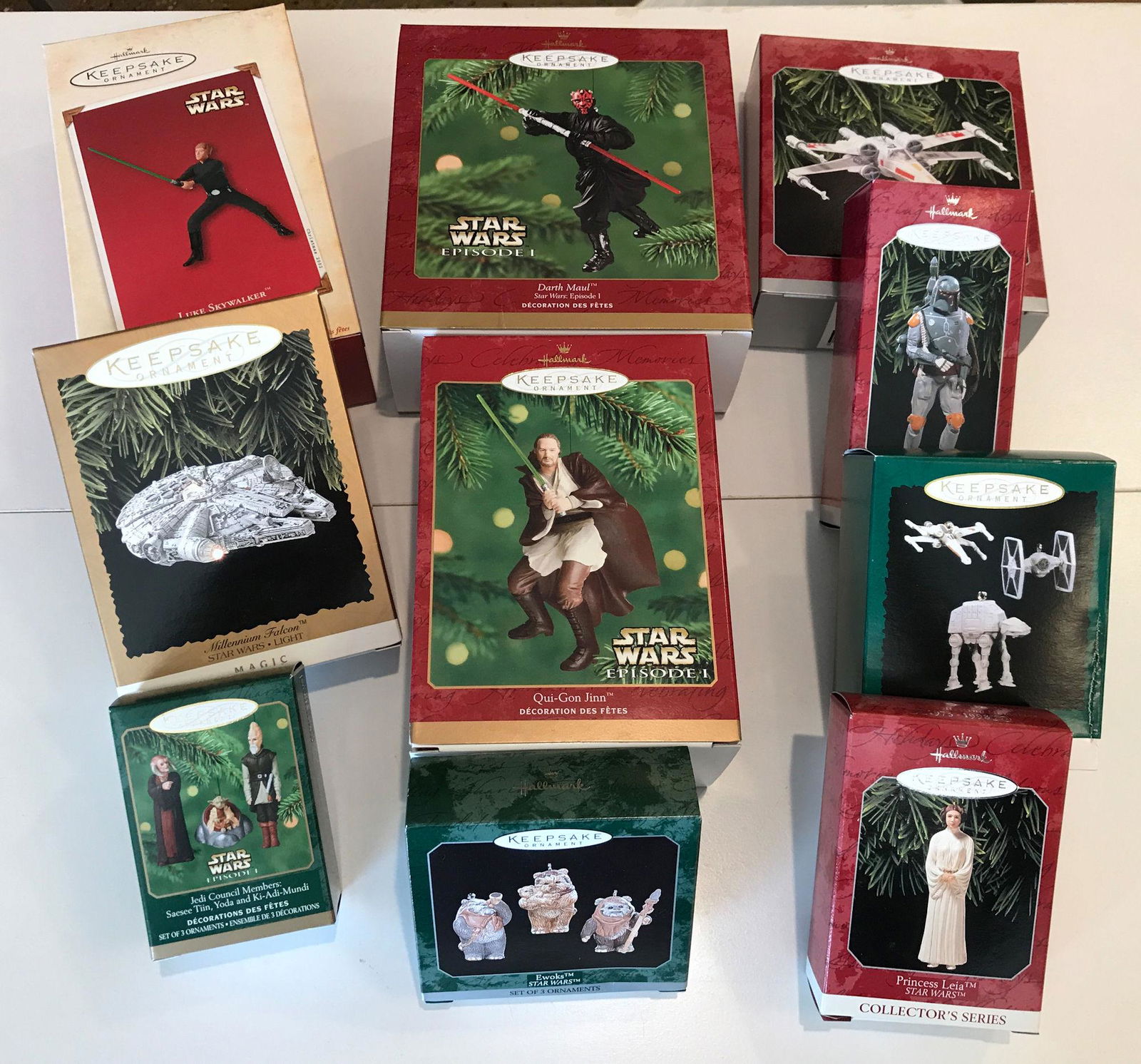 BOX LOT CHRISTMAS INCLUDING 9 STAR WARS HALLMARK (1 of 1)