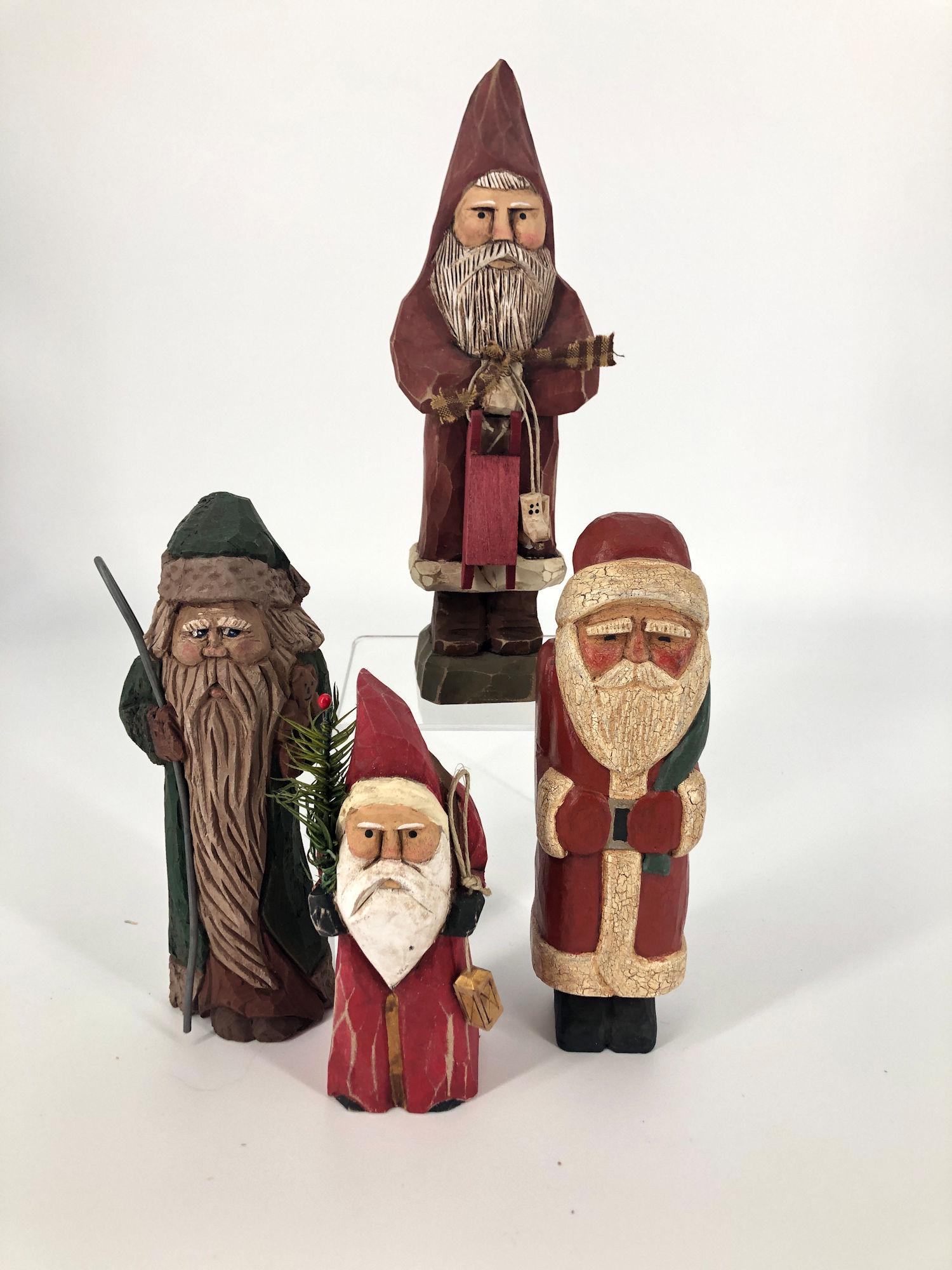 BOX LOT CHRISTMAS INCLUDING 4 ARTIST SANTAS - 2 (9"): BOX LOT CHRISTMAS INCLUDING 4 ARTIST SANTAS - 2 (9") WADE, 1 DAVID WISE, 1 DAMIAN SALINAS