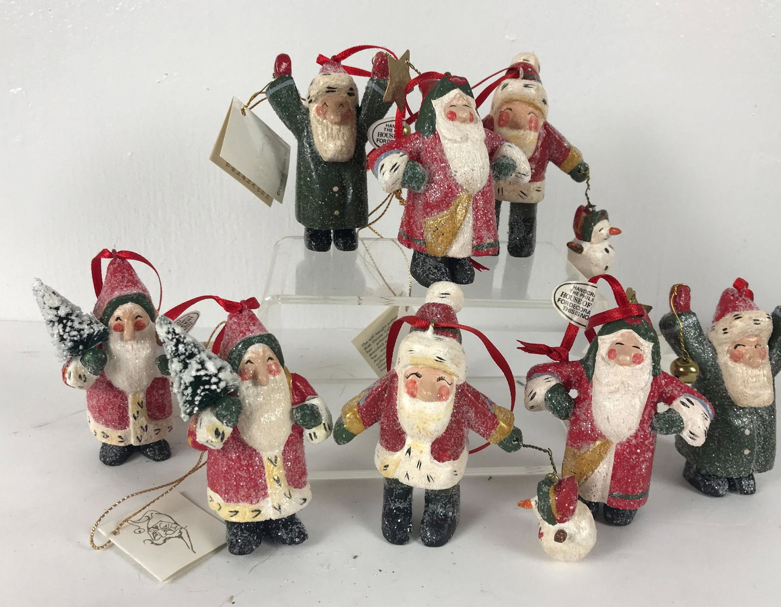 BOX LOT CHRISTMAS INCLUDING 8 HOUSE OF HATTEN GLITTER: BOX LOT CHRISTMAS INCLUDING 8 HOUSE OF HATTEN GLITTER SANTA ORNAMENTS 3"