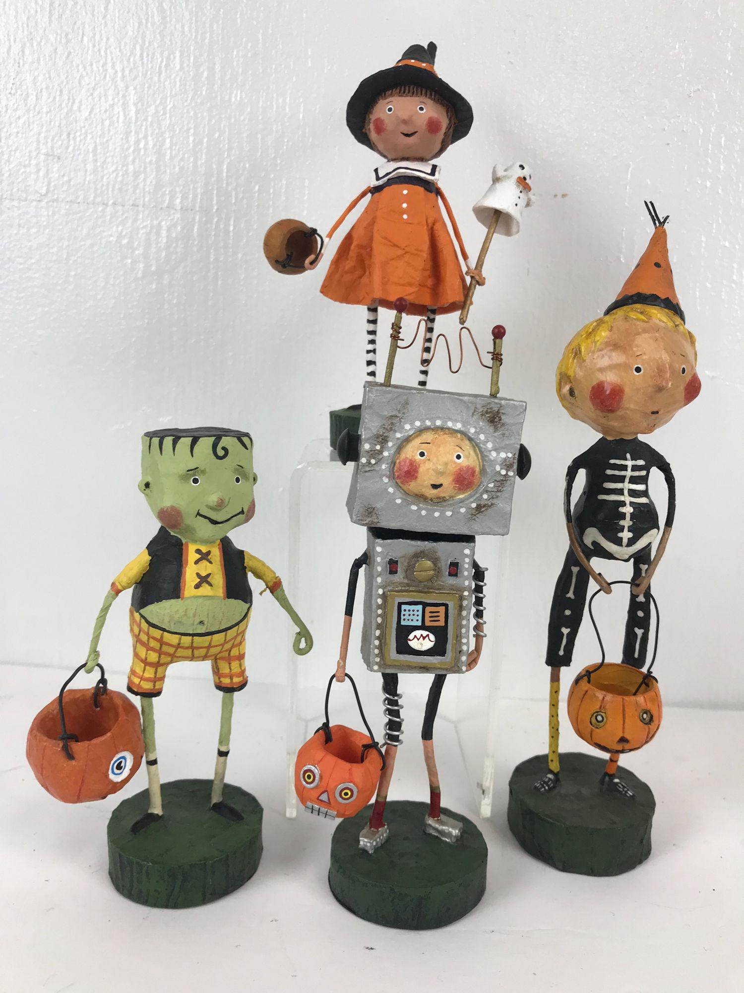 BOX LOT HALLOWEEN INCLUDING 4 LORI C MITCHELL FIGURINES (1 of 1)