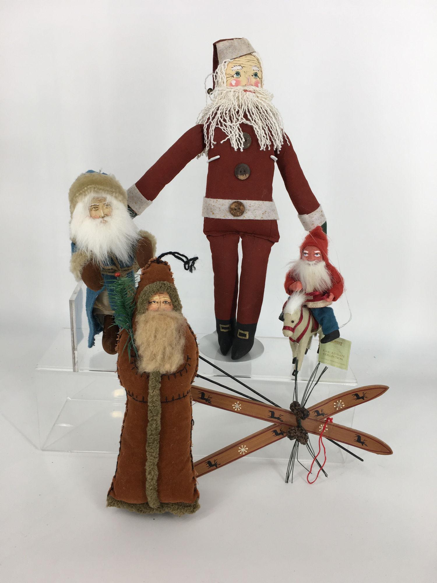 BOX LOT CHRISTMAS INCLUDING PRIMITIVE STYLE SANTAS.: BOX LOT CHRISTMAS INCLUDING PRIMITIVE STYLE SANTAS. TALLEST SANTA IS 12.5"TALL