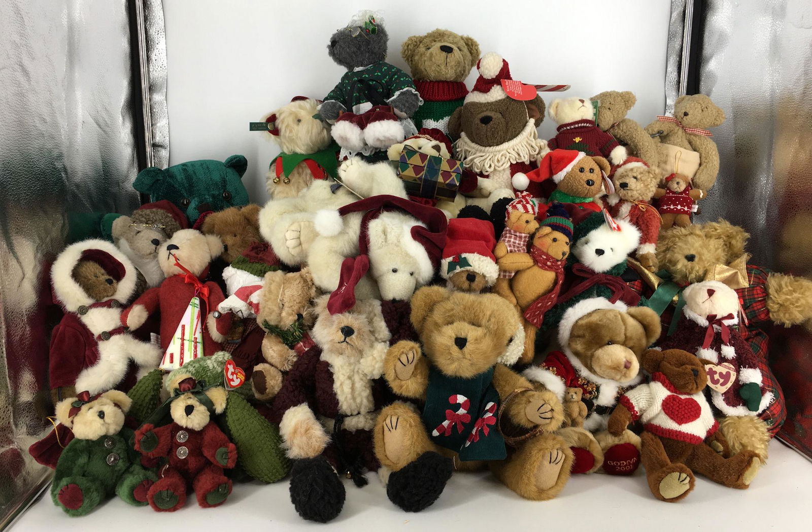 6.5" CHRISTMAS TREE FLANKED WITH OVER 25 TEDDY BEARS (1 of 17)
