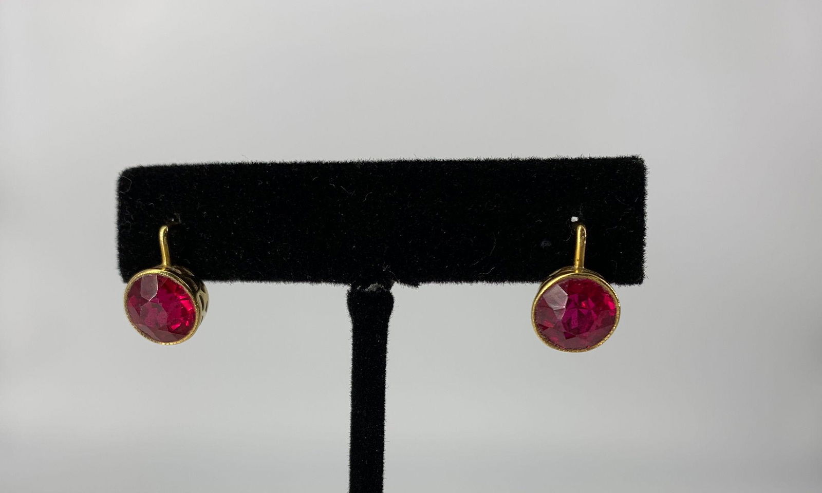 VINTAGE 18KT YELLOW GOLD AND GEMSTONE EARRINGS (1 of 3)