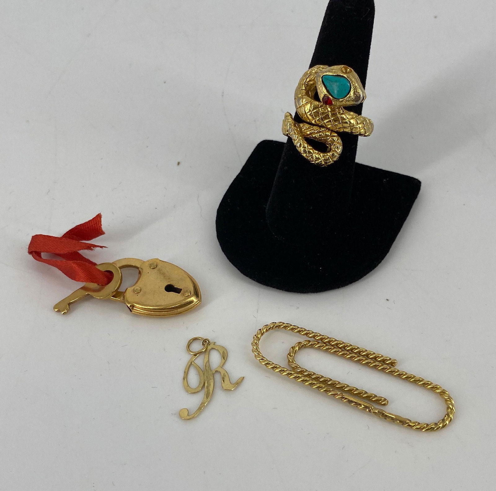 GOLD AND GOLD TONE ACCESSORIES (1 of 6)