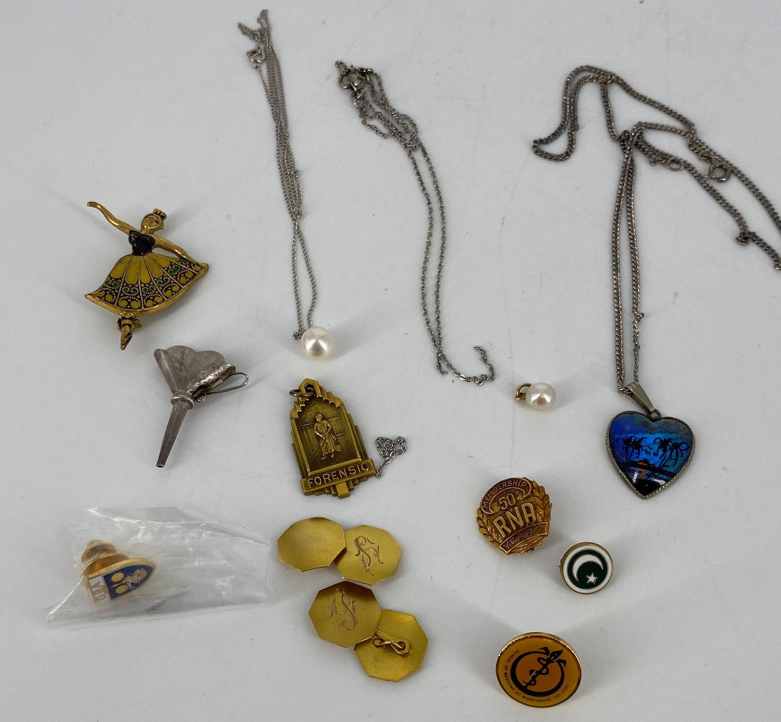 ASSORTED ACCESSORIES (1 of 9)