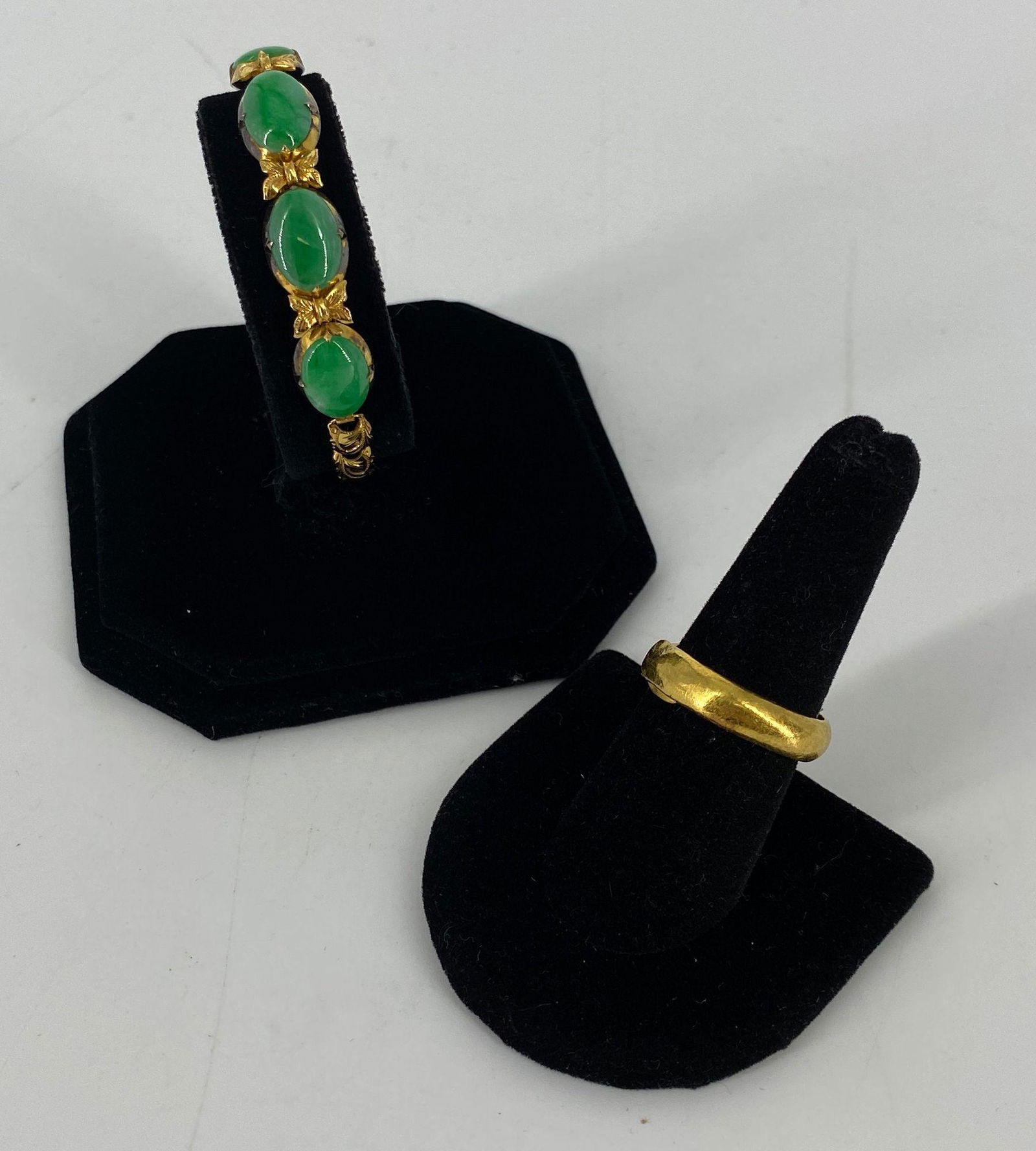 GOLD ACCESSORIES (1 of 7)