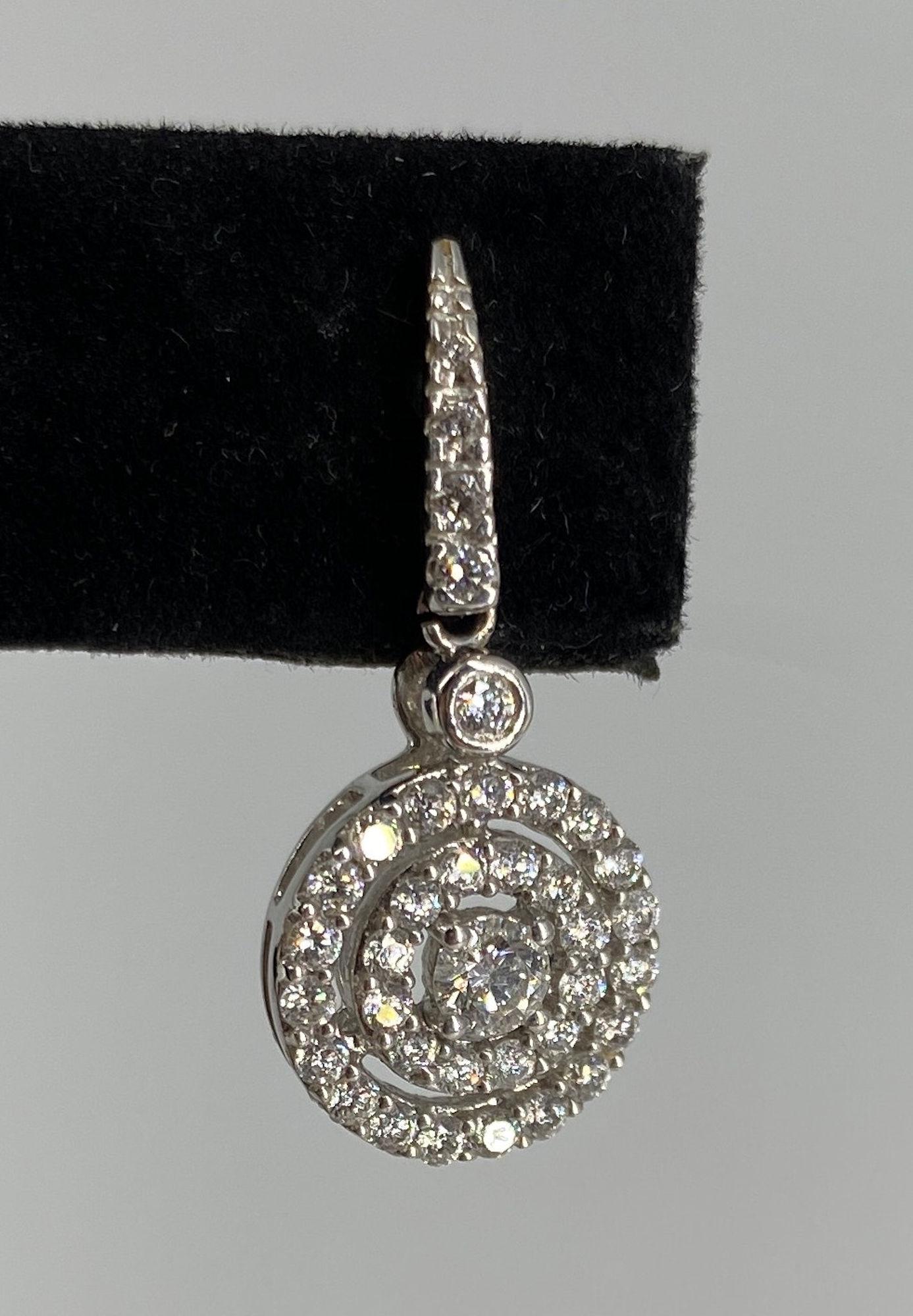 SINGLE 18KT WHITE GOLD AND DIAMOND EARRING (1 of 8)