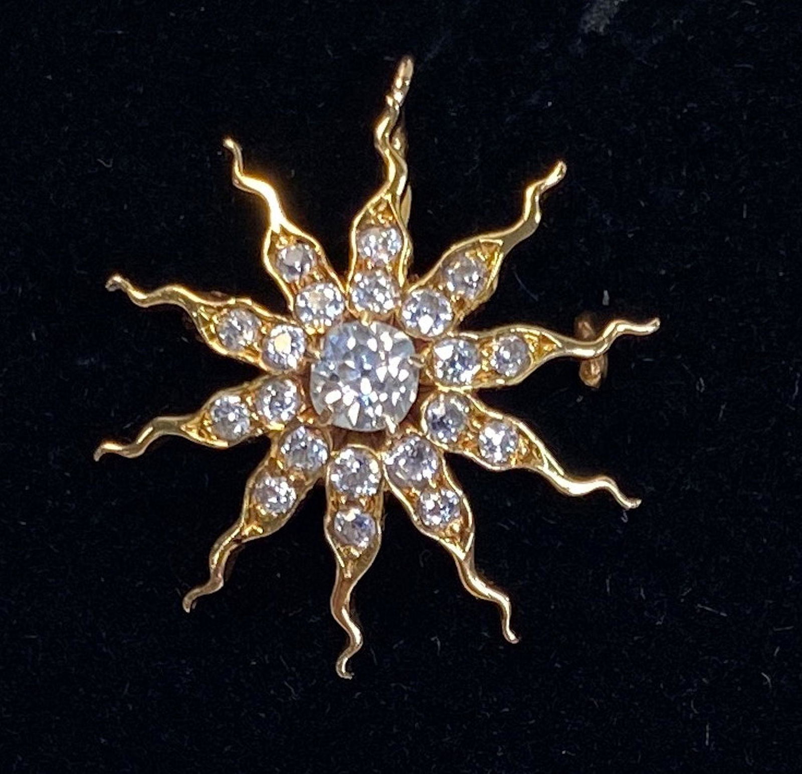 VINTAGE 18KT YELLOW GOLD DIAMOND PIN/PENDANT (1 of 9)