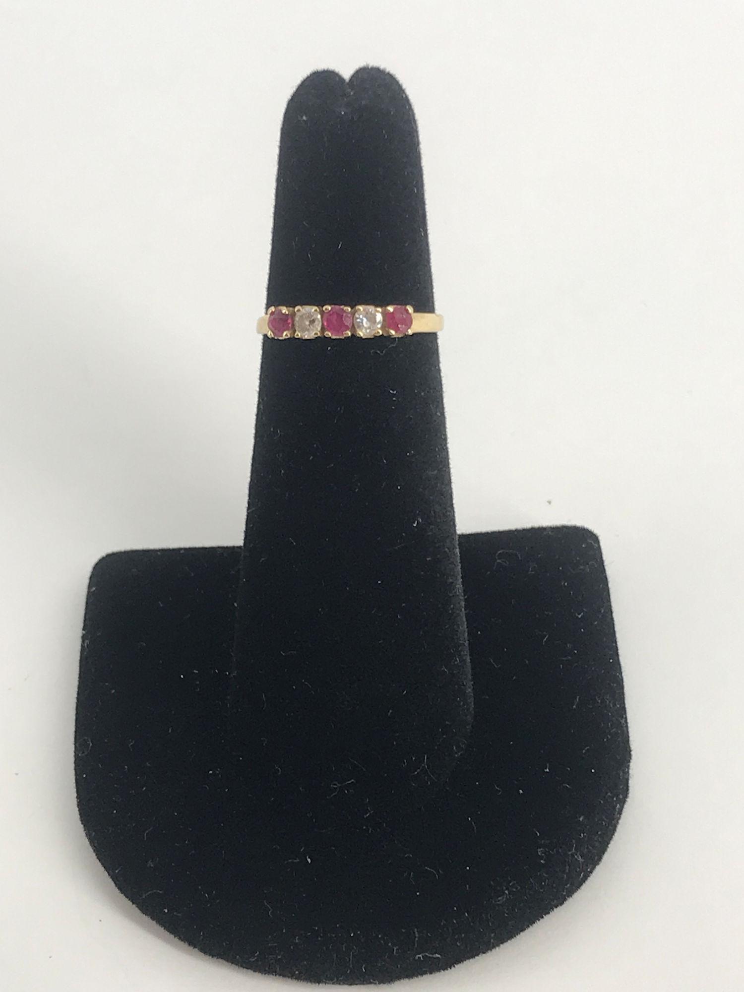 14KT YELLOW GOLD AND GEMSTONE RING (1 of 4)