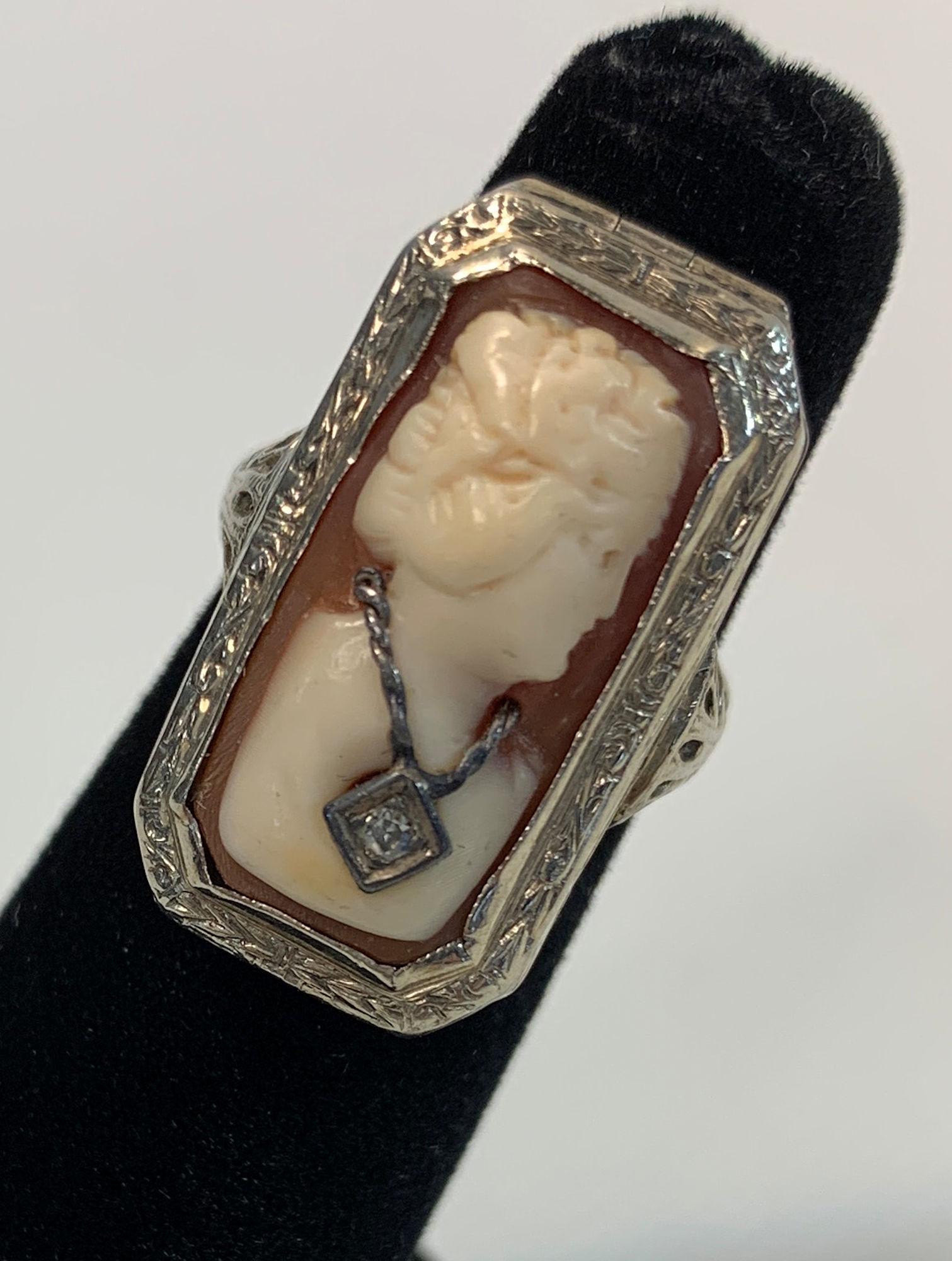 UNIQUE 14KT WHITE GOLD CAMEO RING WITH HIDDEN LOCKET (1 of 5)
