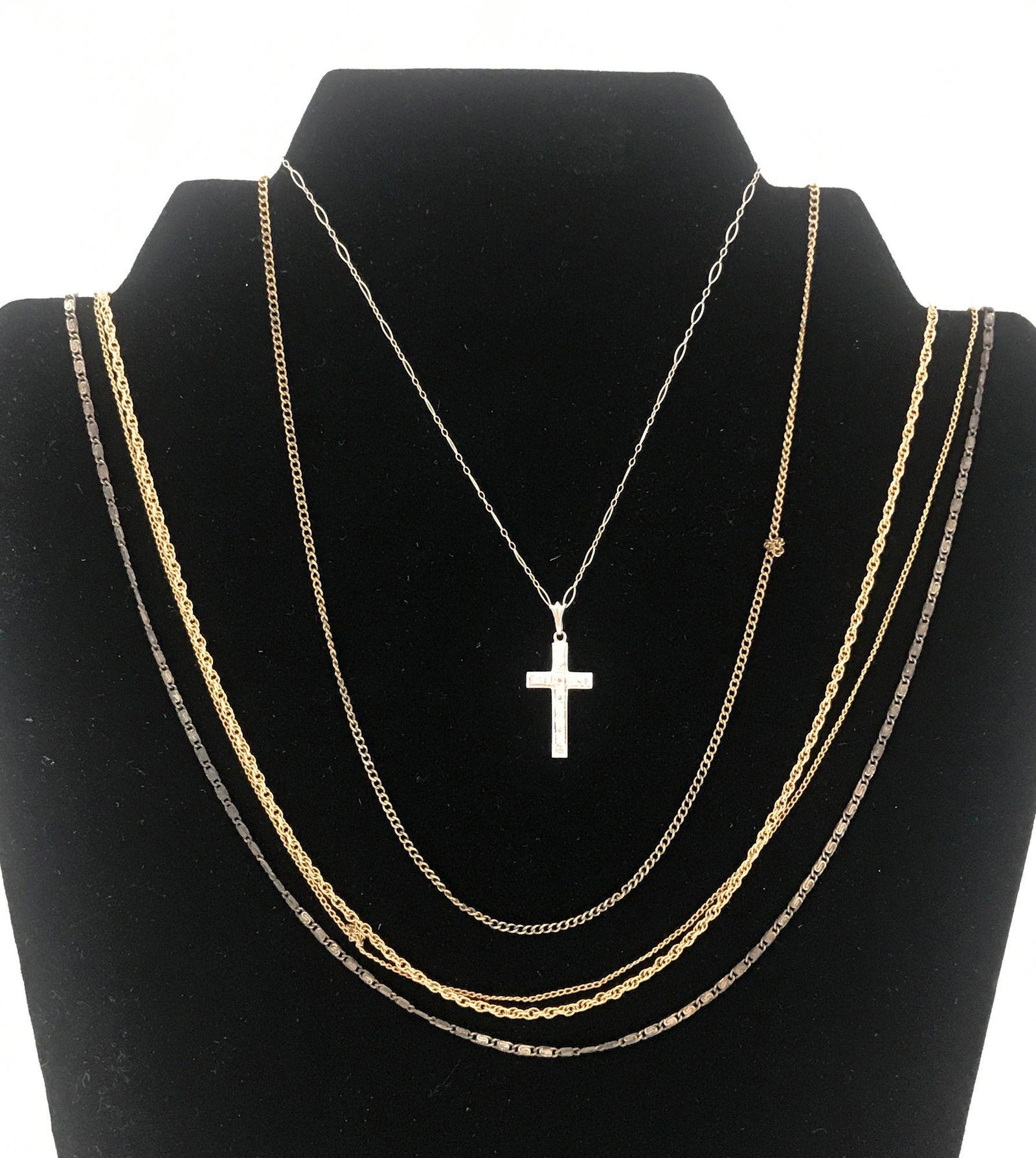 FIVE NECKLACES (1 of 1)