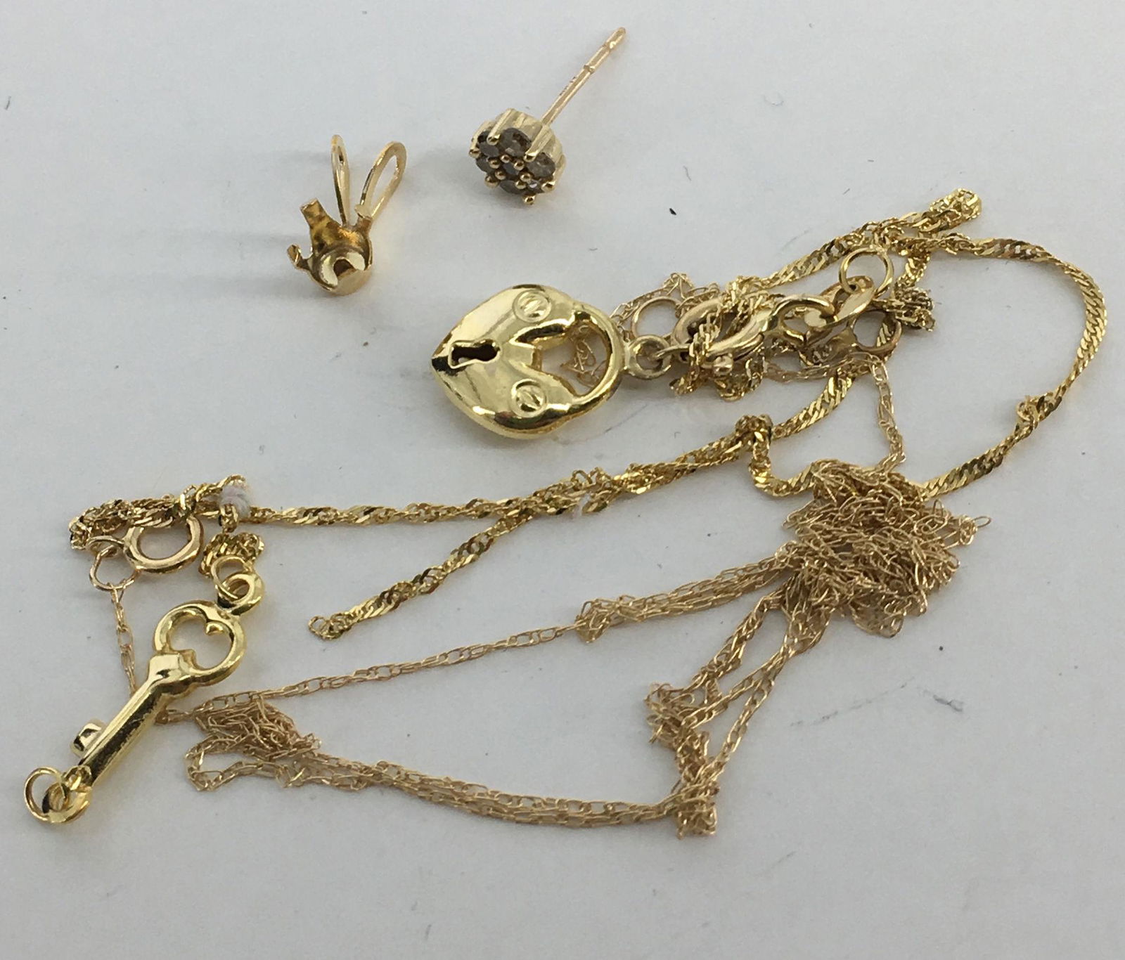 GOLD SCRAP LOT (1 of 1)