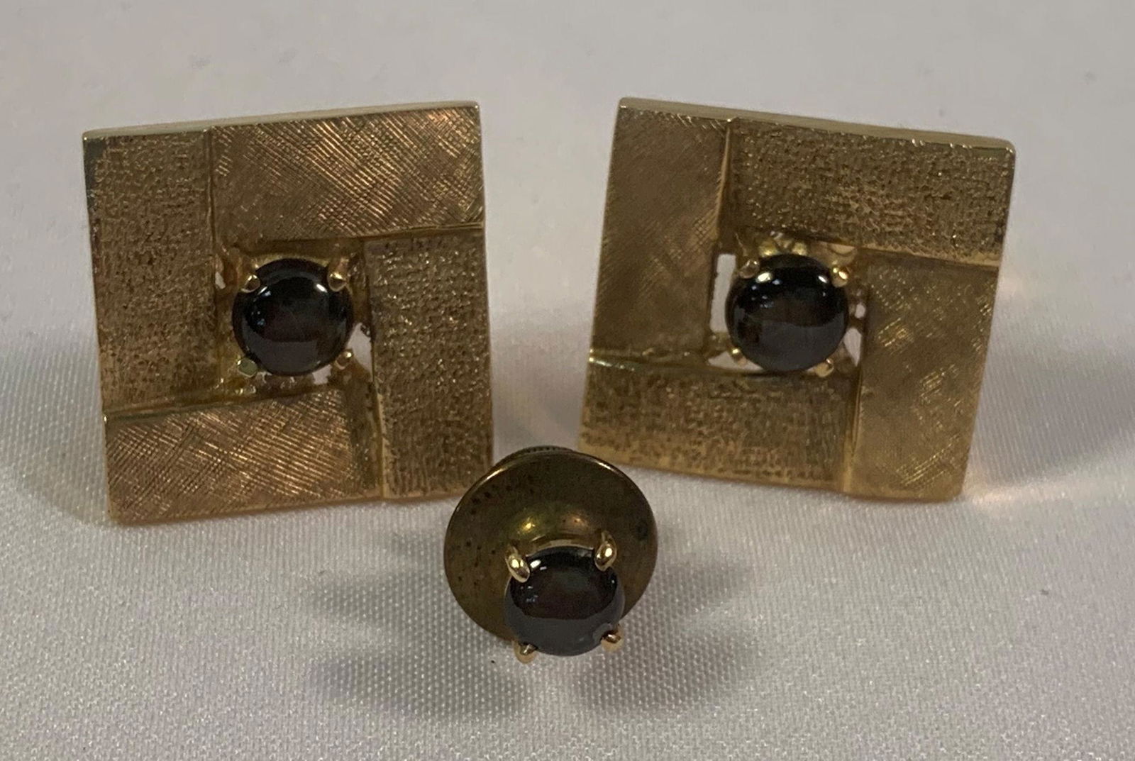 VINTAGE MEN'S 14KT YELLOW GOLD CUFFLINK SET (1 of 3)