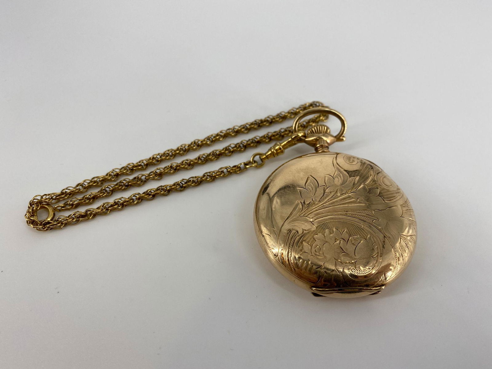 VINTAGE ELGIN POCKET WATCH WITH CHAIN (1 of 5)