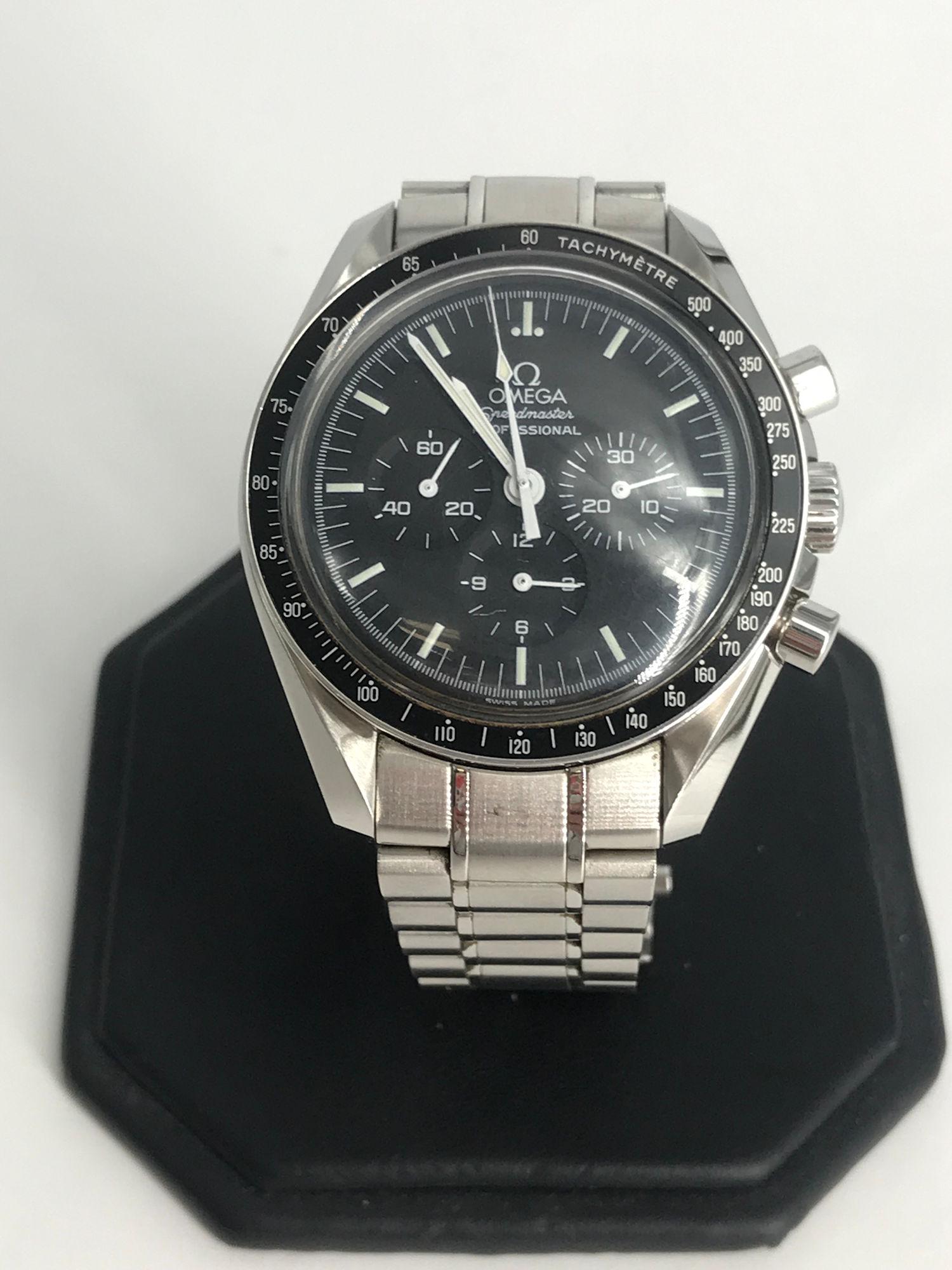 OMEGA SPEEDMASTER WRIST WATCH (1 of 2)