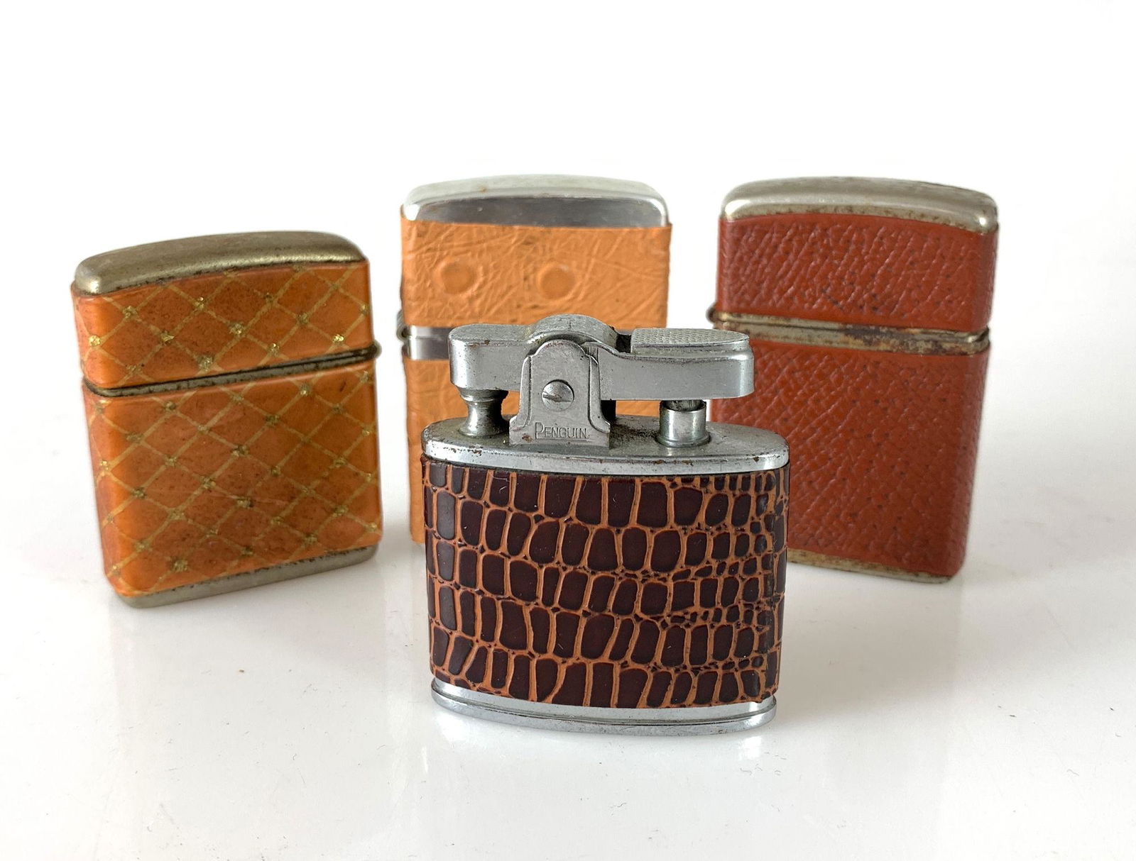 LOT OF ASSORTED VINTAGE LIGHTERS (1 of 1)