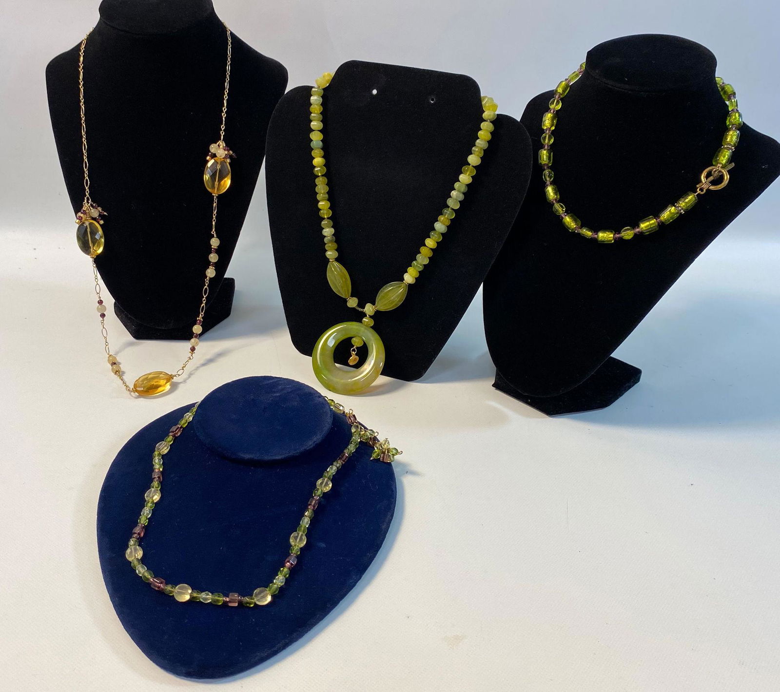 LOT OF ASSORTED SEMI-PRECIOUS STONE FASHION JEWELRY (1 of 9)