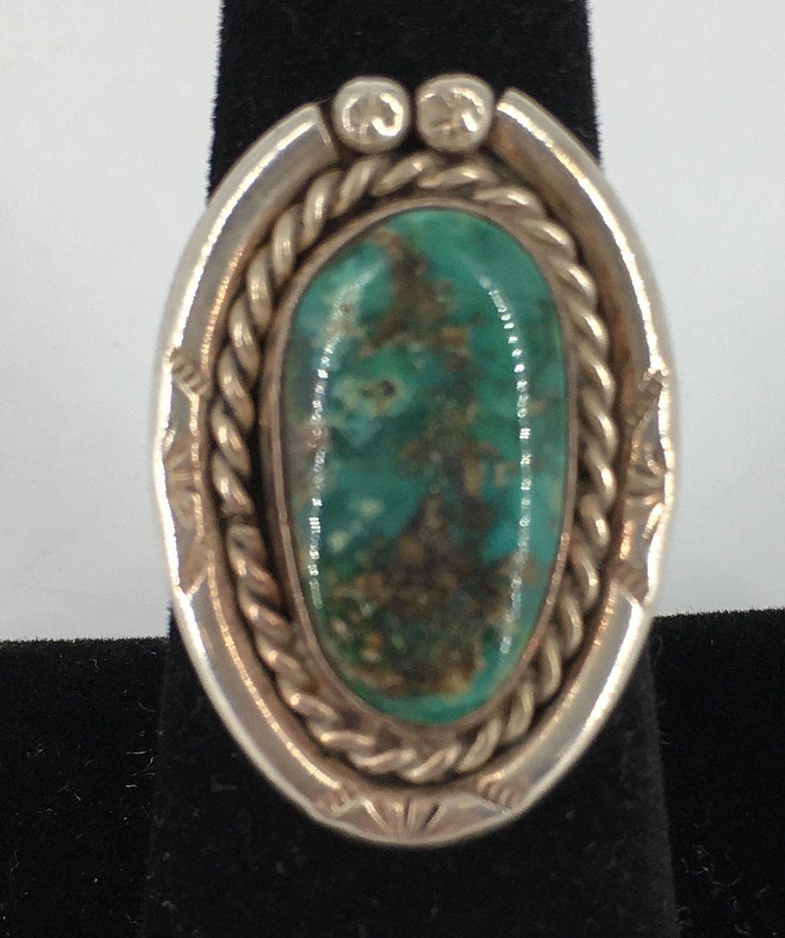 STERLING SILVER SOUTHWESTERN STYLE RING (1 of 1)