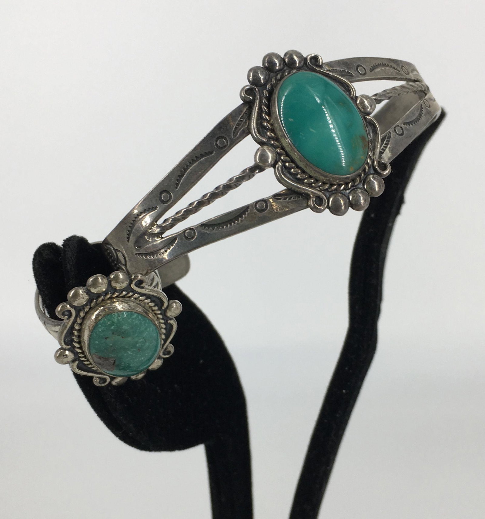 SOUTHWESTERN STYLE JEWELRY SET (1 of 1)