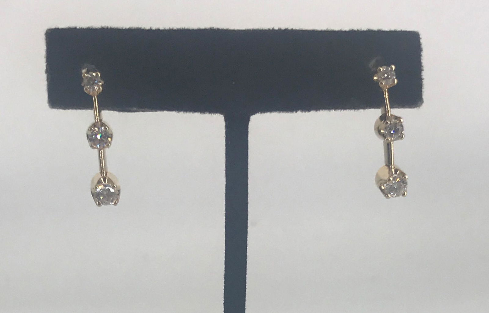 14KT YELLOW GOLD PAST, PRESENT & FUTURE DIAMOND DANGLE (1 of 3)
