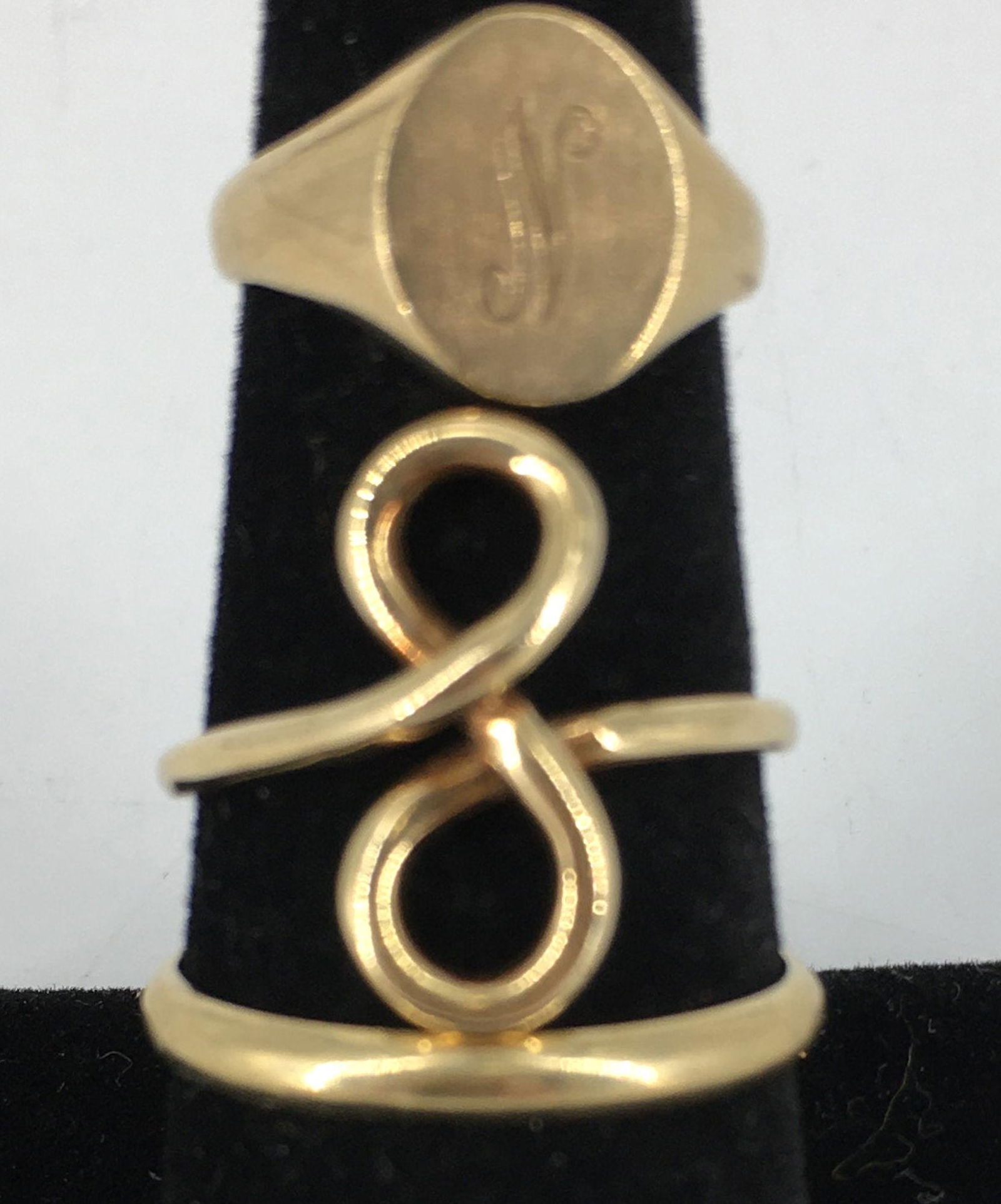 THREE 10KT YELLOW GOLD RINGS (1 of 1)