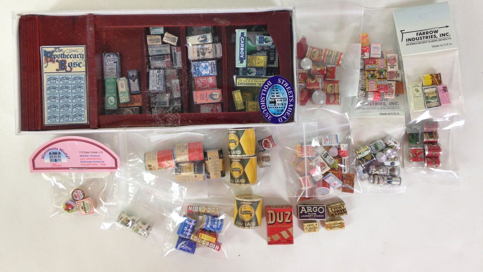 LOT MISCELLANEOUS DOLLHOUSE MINIATURE BOXED (1 of 3)