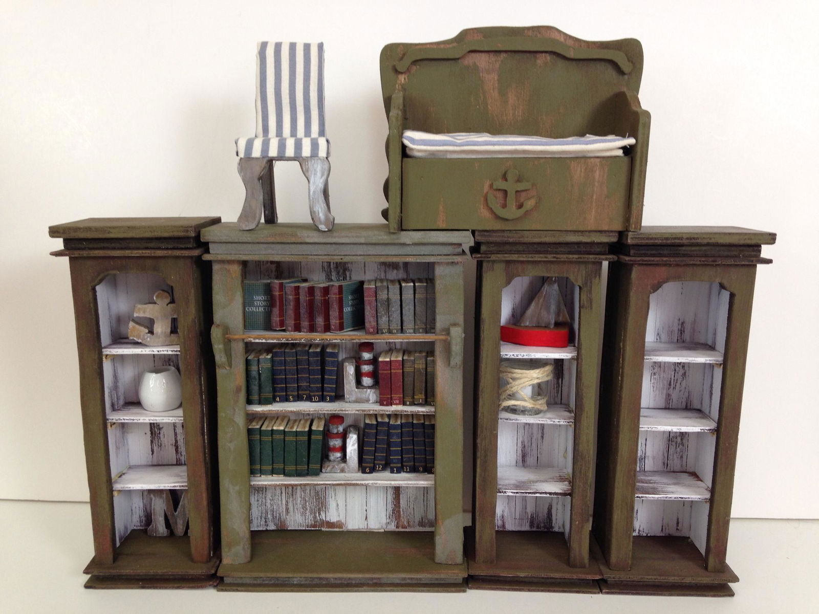 (6) PIECES MINI MOLLY DOLLHOUSE FURNTURE. CONSTRUCTED (1 of 1)