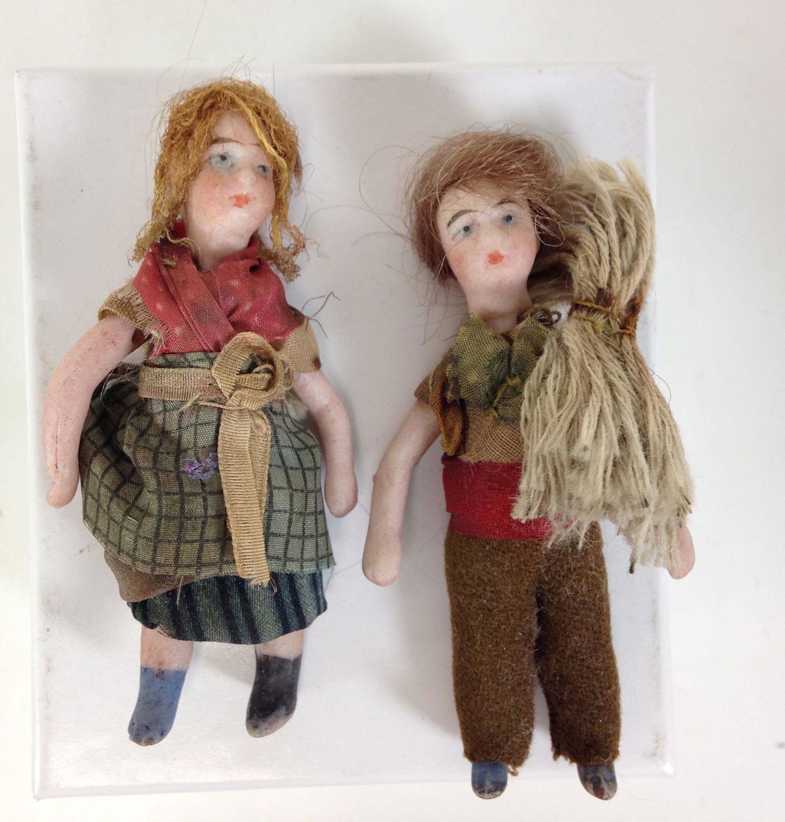 (2) MINIATURE ALL BISQUE LILLIPUTIAN DOLLS (1 of 5)